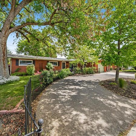 Stylish Remodeled Boise Getaway Exterior photo